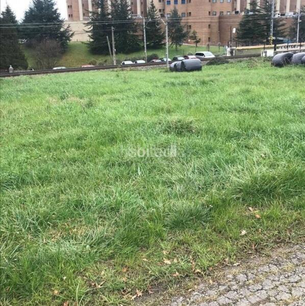 Foto 478119bd-c768-46a8-ac01-a2398cbda3d4. Terreny residencial a Maoño - Azoños Santa Cruz de Bezana