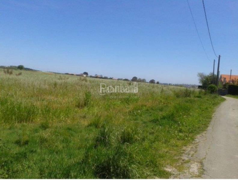 Foto c3ed5fcd-5ffa-4228-b09e-035d689f7044. Terreny residencial a Maoño - Azoños Santa Cruz de Bezana