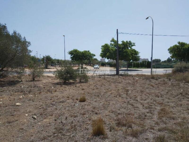 Foto 40a40692-9e6d-4040-95ce-94c9266ef922. Terreno residencial en Centro Comercial - Capsades - Hospital Vinaròs