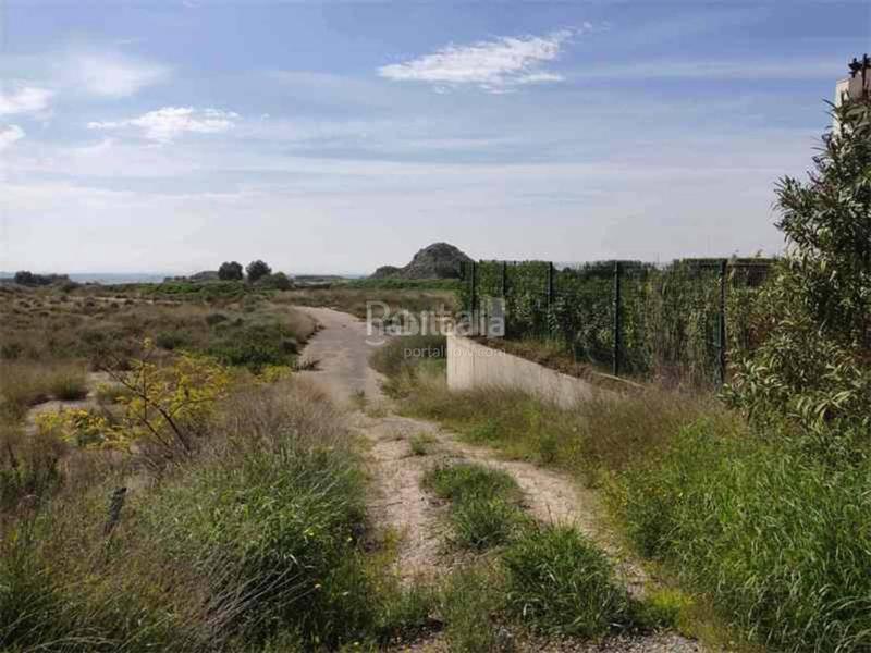 Foto b97e15dc-185b-4de7-8e11-24ad9a5bbbe9. Terreno residenziale in Baños y Mendigo Murcia