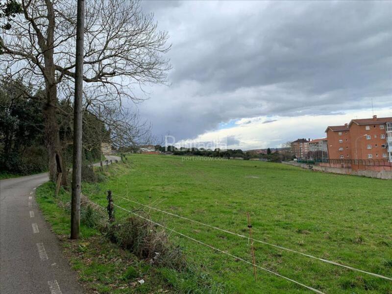 Foto f4c0d08b-2a6a-4181-a5d1-abc50d1662e1. Residential plot in Montevil Gijón