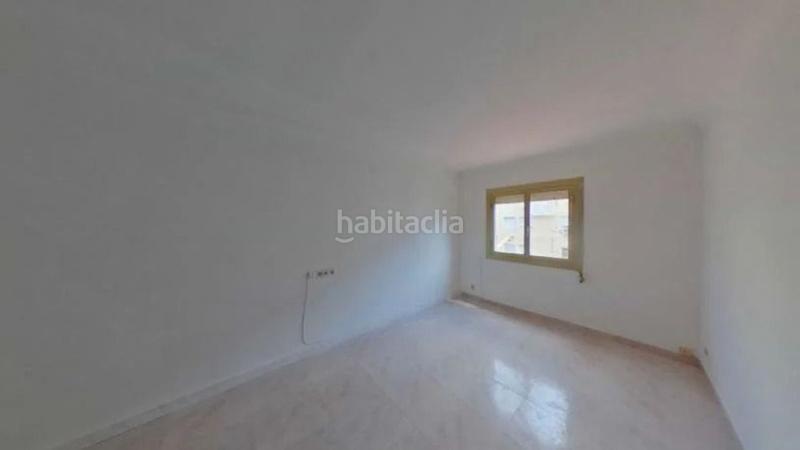 Foto 7bf4a2e1-2e25-415e-930d-61f6d688d591. Appartamento in calle de rafael campalans 0 in La Torrassa Hospitalet de Llobregat (L´)