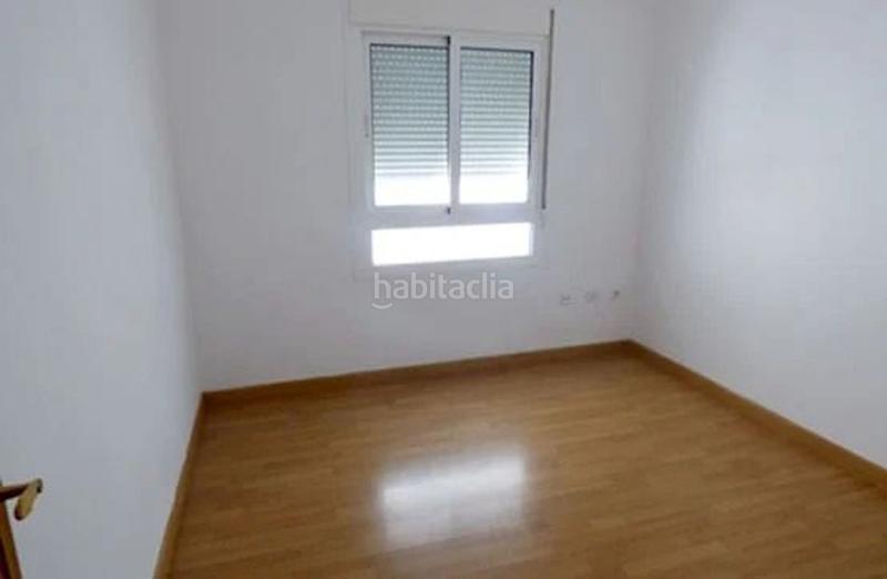 Foto 2a5bc302-8082-4307-8cdc-aec54f182272. Piso en Roquetas pueblo Roquetas de Mar