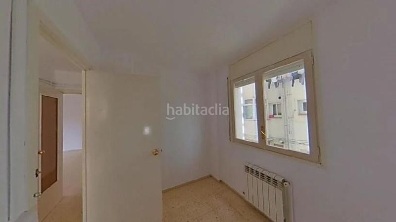 Foto 3421a125-0bff-4e8c-9663-01f89d77ff29. Pis a calle de girona 0 a Lledoner Granollers