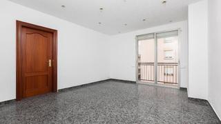 Etagenwohnung  Calle de la segarra