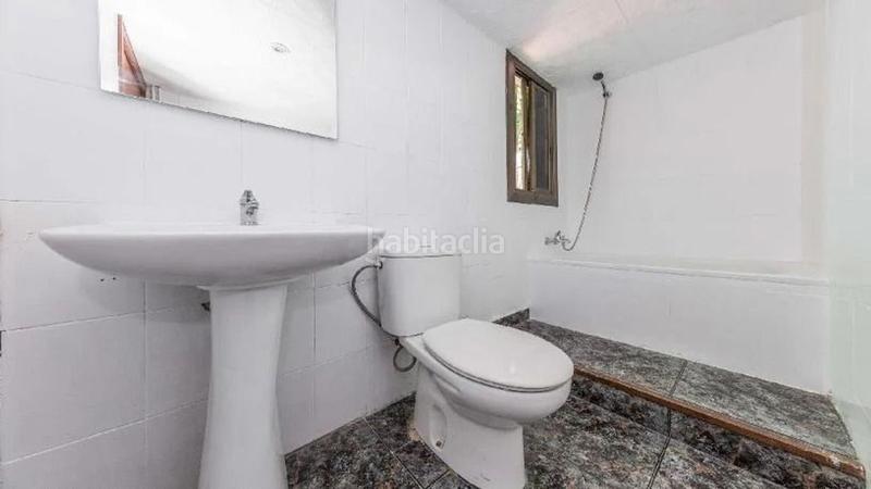 Foto ccde13e6-6039-40b8-bd09-b45ed1e30a4e. Flat in Santa Rosa Santa Coloma de Gramenet