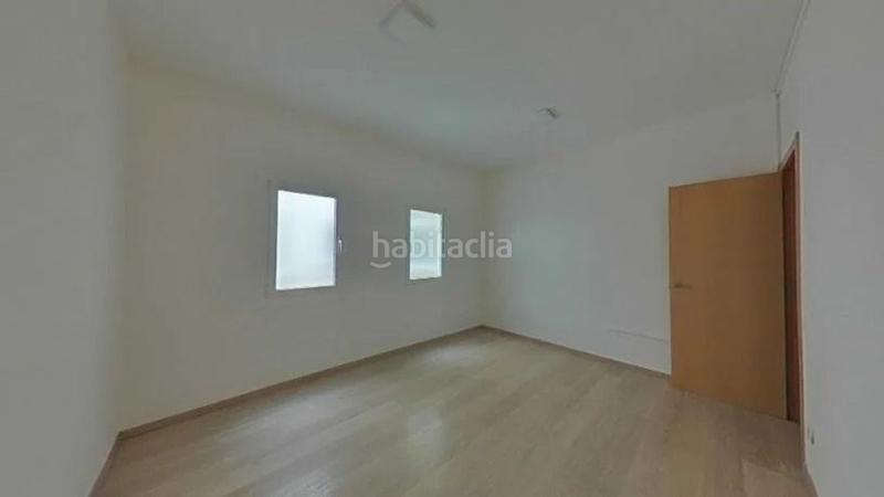 Foto 1a90aebf-ca6a-410f-8097-327ff6c49ebf. Piso en Creu Alta Sabadell