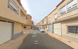 Chalet  Cl almeria (pv)