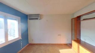 Flat in Calle de Llançà