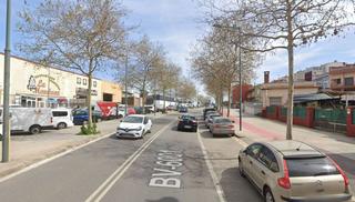 Local Comercial en Calle Canigó