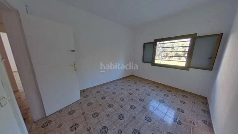 Foto 525ff077-d74c-4e61-af9b-386aa9cc382d. Piso en calle del cadí 0 en Turó de la Peira Barcelona