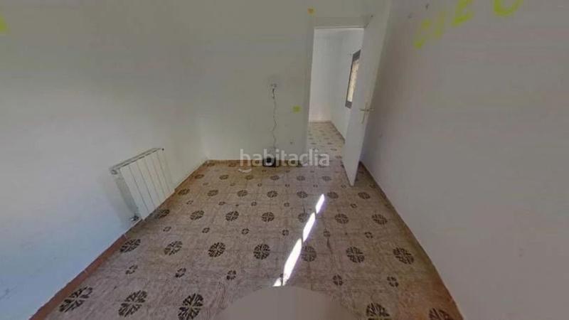 Foto 9b368f5f-19f1-4cfb-907a-9b3c06eedb37. Piso en calle del cadí 0 en Turó de la Peira Barcelona