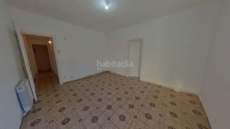 Foto b7e70432-50df-453e-8d2a-b49cc709651e. Piso en calle del cadí 0 en Turó de la Peira Barcelona