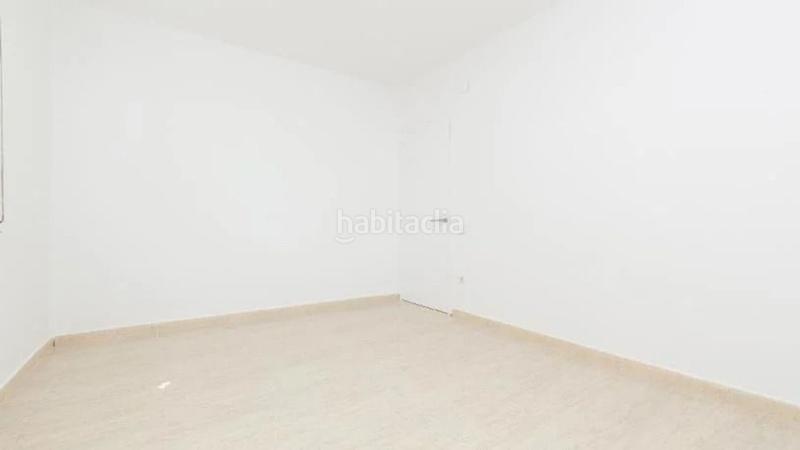 Foto d2bff8e6-f635-4599-868d-cc2cbb9e399f. Pis a Els Merinals Sabadell