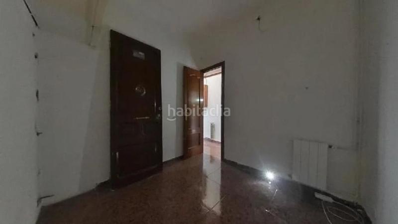 Foto 0f9b1048-24a9-4fce-9343-2df96c56f163. Piso en Raval Barcelona