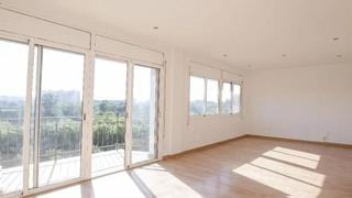 Etagenwohnung  Calle del penedès