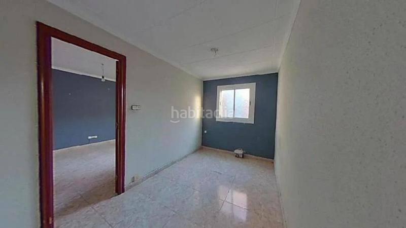 Foto aebcbe73-36c8-470a-b230-3d9994e4ce09. Appartamento in calle de vallparda 54 in Collblanc Hospitalet de Llobregat (L´)