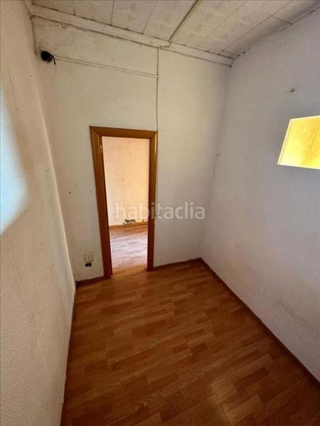 Foto 539b61d8-7ca5-4ca4-8a4c-ac4bb1befd52. Pis a Raval Barcelona