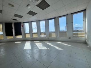 Office space in Gran via d'asima 6. Amplia oficina en sa indiotería  oportunidad de inversión