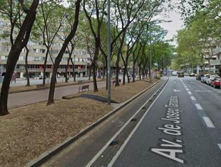 Pis  Josep tarradellas. Amplio piso en les corts, barcelona  oportunidad para reformar