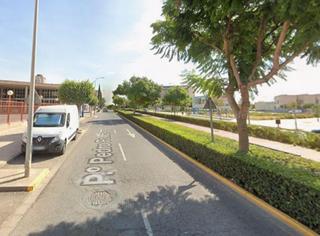 Appartement  Calle del mercado común. Amplio piso en el corazón de el ejido  oportunidad para reformar