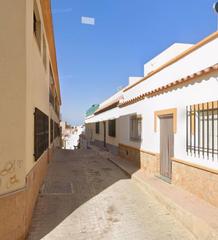 Casa adossada  Valor. Oportunidad en el corazón de adra amplio adosado para reformar