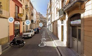 Appartement  Badalona. Amplio piso para reformar en el corazón de les corts, barcelona