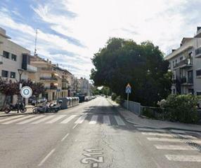 Appartamento  Carrer cotonat de. Amplio piso en venta para reformar en la florida, hospitalet de