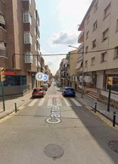 Pis  Carrer victoria de la. Amplio piso en venta para reformar en marianao, sant boi de llob