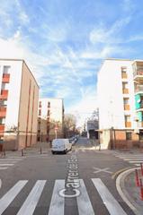 Appartement  Carrer estadella. Amplio piso en venta para reformar en la prosperitat, barcelona