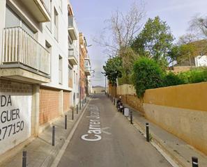 Flat  Joan ubach. Piso en venta para reformar en santa coloma de gramanet