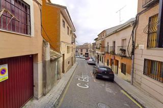 Casa adossada  Calle calle del espino, 10. Amplio adosado en toledo  antequeruela y covachuelas a reformar