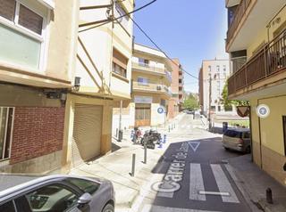 Pis  Jaume i. Amplio piso en castelldefels  oportunidad de inversión