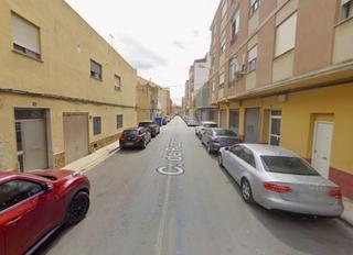 Pis  Pizarro. Amplio piso en ribaroja de turia  oportunidad para reformar