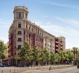 Building  Avenida avinguda comte de sallent