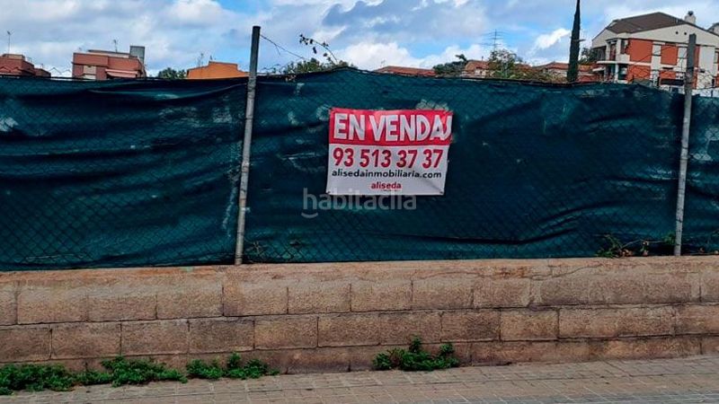 Foto edb437ad-df88-4393-8d49-322e6a4be78b. Terreno residenziale in La Font d´en Fargues Barcelona