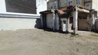 Wohngrundstück  Calle tarifa. Terreno urbano en venta en calle tarifa