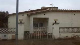 Casa a schiera  Calle la turell. Chalet adosado en venta en calle la turell