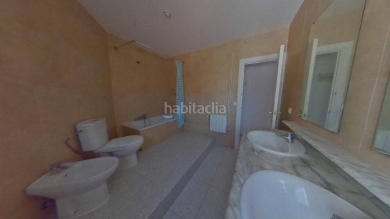 Foto 3dbdac29-cbb1-4fff-acde-458b0fc8ed59. Pis a Centre-Estació Gavà
