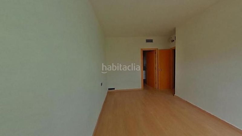 Foto c28e1e75-3b40-49b6-bc3b-99b195e40e9a. Pis a Torrent Ballester Viladecans