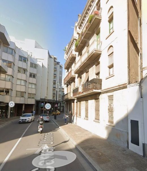 Foto f978980a-56b8-44a3-8d7b-8f08b8bb8b7e. Edificio in Eixample Nord Girona
