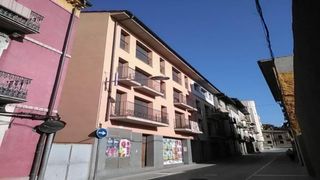 Edificio  Calle enric delaris. Obra parada en venta en calle enric delaris