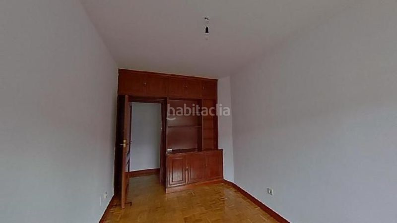 Foto 85d76d7d-1839-42a6-8d71-aa27dfa610a3. Pis a Vista Alegre Madrid