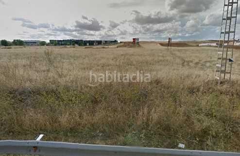 Foto a8bad605-9a5d-4983-a646-1cc37dbc0d3e. Terreny residencial a Camarma de Esteruelas