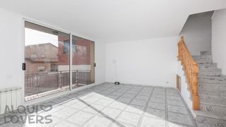 Pis  Calle lleo. Chalet adosado en venta en calle lleo