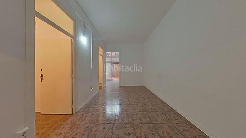 Foto 12ea2e11-d446-49ac-896f-8f2647a1e68a. Pis a La Sagrera Barcelona