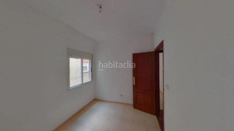 Foto aabd193d-774d-4bf5-8850-db18c24a2e30. Piso en Calle Pinto-San Roque Parla