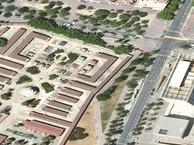 Foto c3d016a9-ddd4-49c2-a4f9-09631947d922. Pis a Porta Barcelona