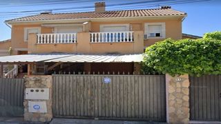 Etagenwohnung  Calle jardines. Chalet adosado en venta en calle jardines