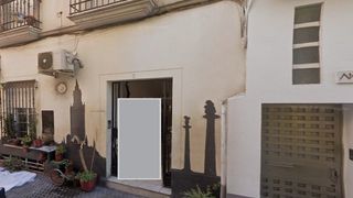 Pis a calle Santa Rufina